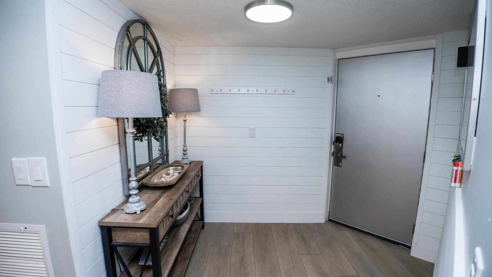 New Rental - 3Br 3Ba Corner Beachfront - 2024 Remodel - 3 Pools, Tiki Hut, Gym, Tennis Panama City Beach Esterno foto