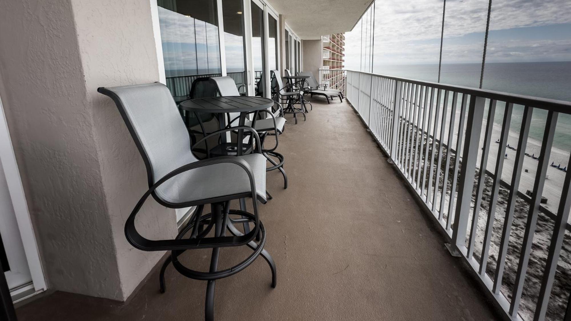New Rental - 3Br 3Ba Corner Beachfront - 2024 Remodel - 3 Pools, Tiki Hut, Gym, Tennis Panama City Beach Esterno foto