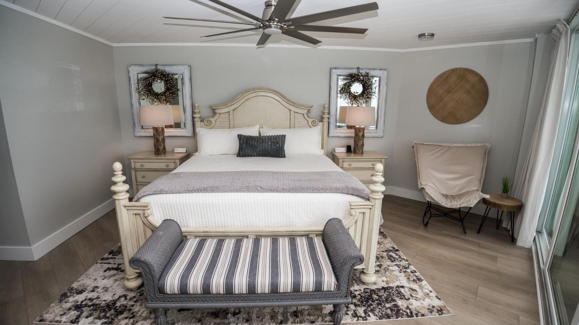 New Rental - 3Br 3Ba Corner Beachfront - 2024 Remodel - 3 Pools, Tiki Hut, Gym, Tennis Panama City Beach Esterno foto