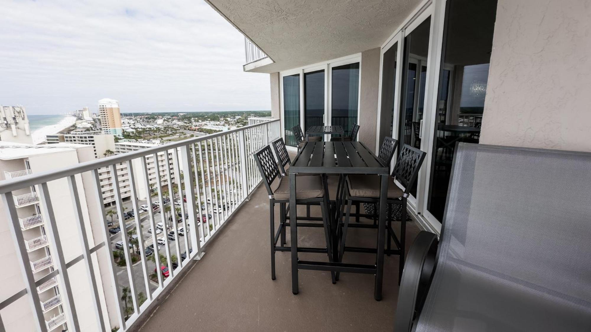 New Rental - 3Br 3Ba Corner Beachfront - 2024 Remodel - 3 Pools, Tiki Hut, Gym, Tennis Panama City Beach Esterno foto