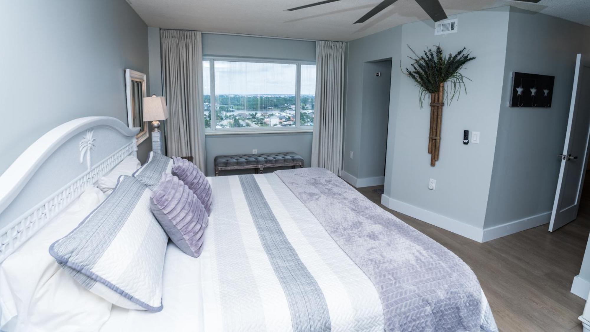 New Rental - 3Br 3Ba Corner Beachfront - 2024 Remodel - 3 Pools, Tiki Hut, Gym, Tennis Panama City Beach Esterno foto